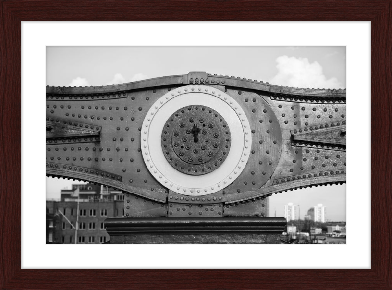 Tower Bridge Support - B&W