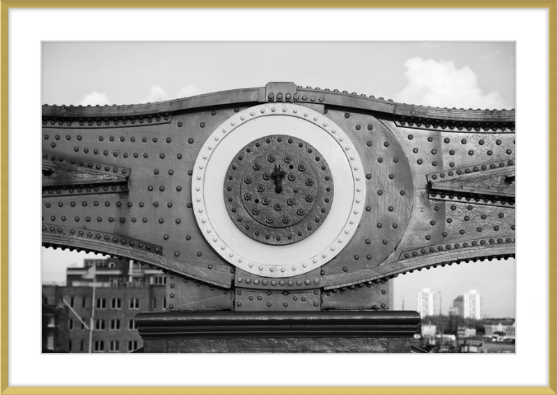 Tower Bridge Support - B&W