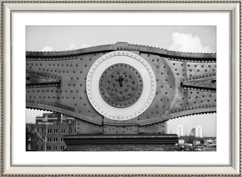 Tower Bridge Support - B&W