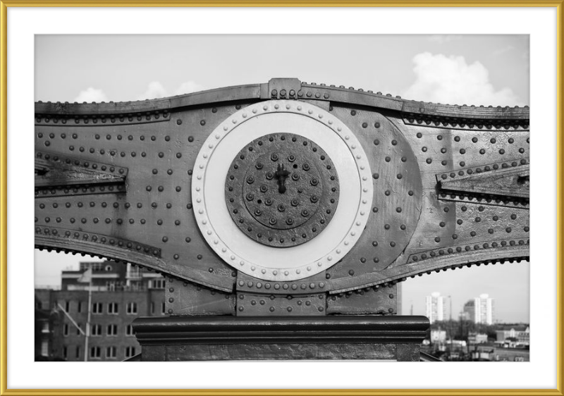 Tower Bridge Support - B&W