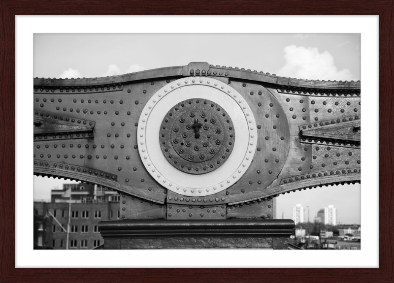 Tower Bridge Support - B&W