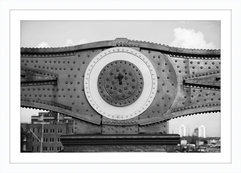 Tower Bridge Support - B&W