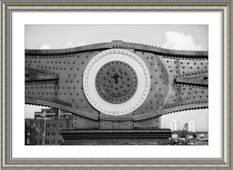Tower Bridge Support - B&W