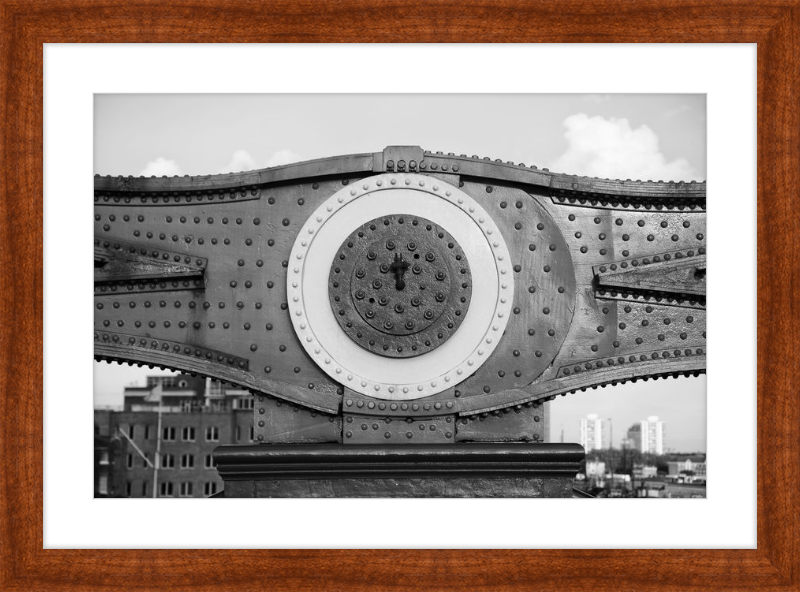 Tower Bridge Support - B&W