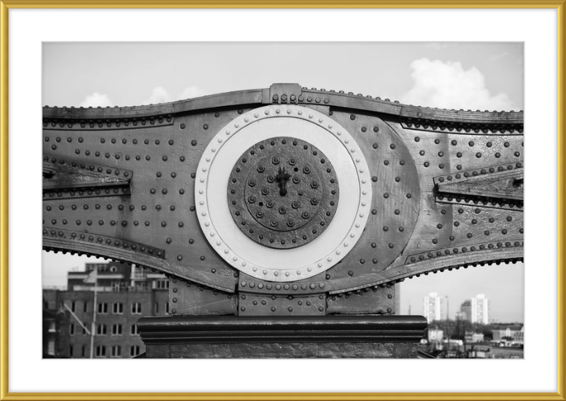 Tower Bridge Support - B&W