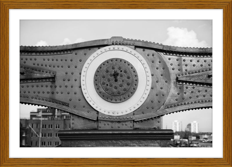 Tower Bridge Support - B&W