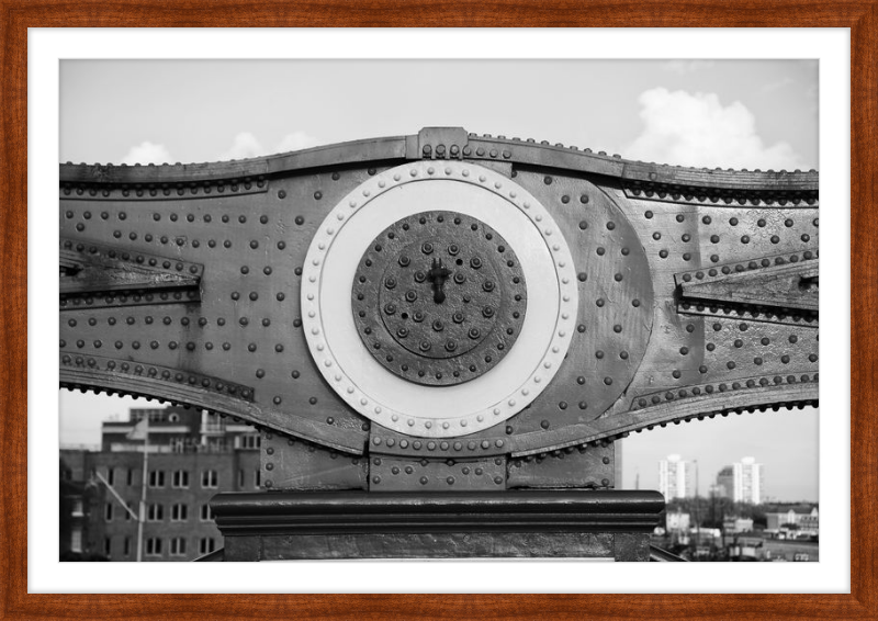 Tower Bridge Support - B&W
