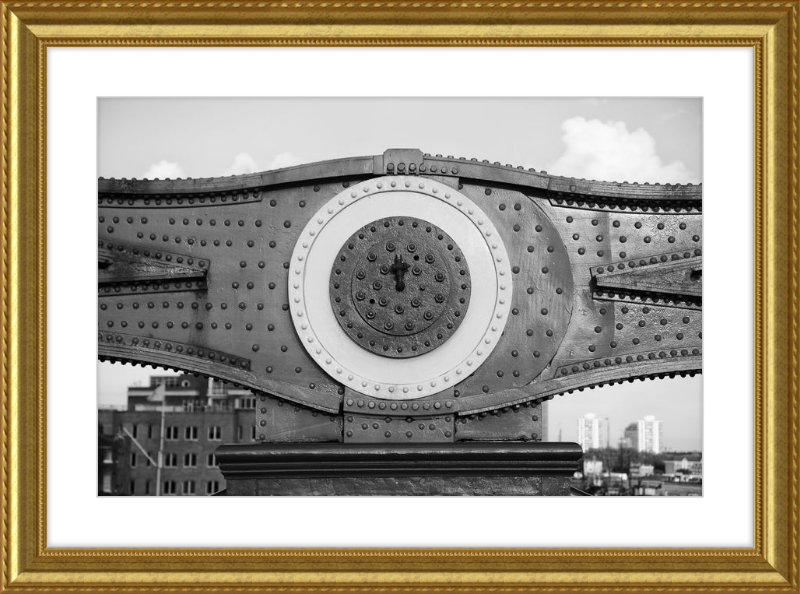 Tower Bridge Support - B&W