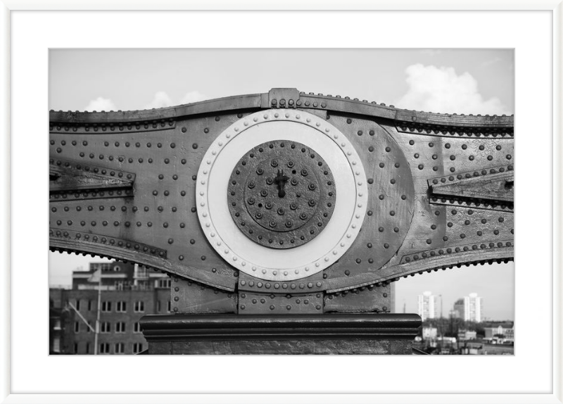Tower Bridge Support - B&W
