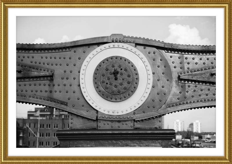 Tower Bridge Support - B&W