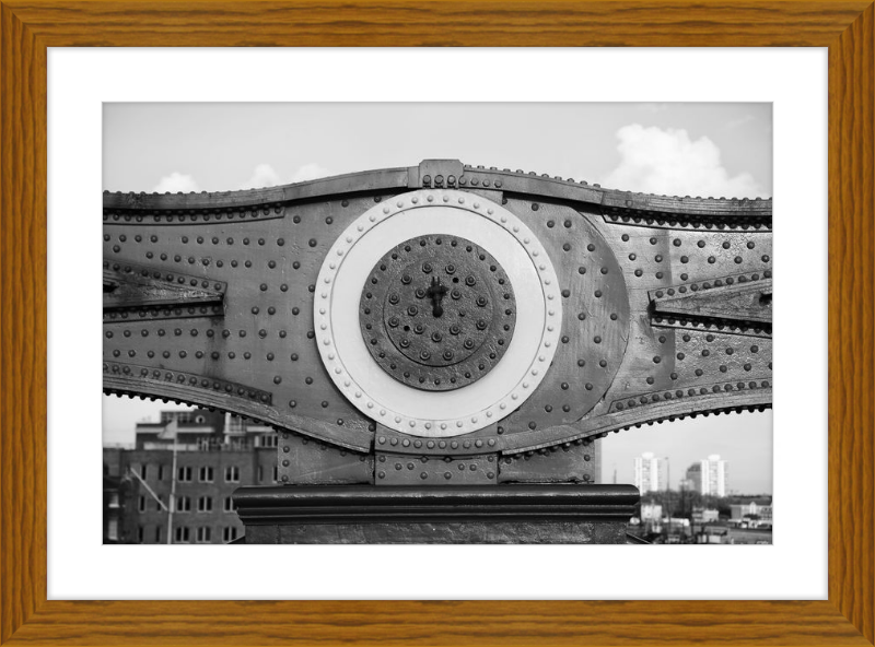 Tower Bridge Support - B&W