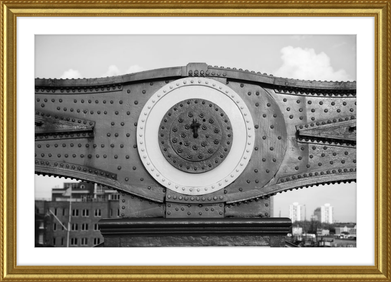 Tower Bridge Support - B&W