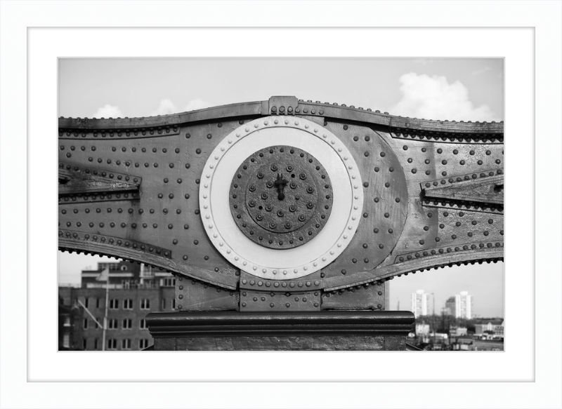 Tower Bridge Support - B&W