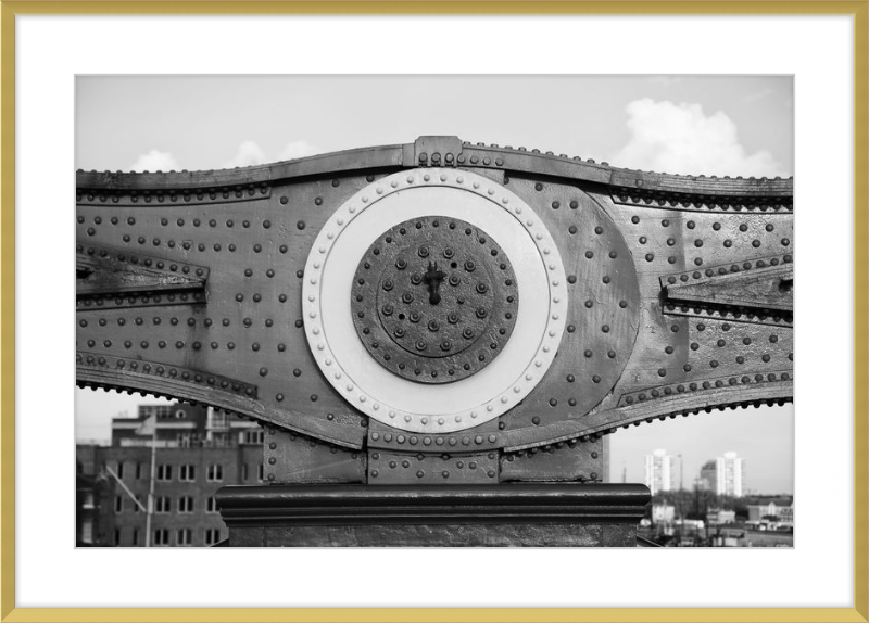 Tower Bridge Support - B&W