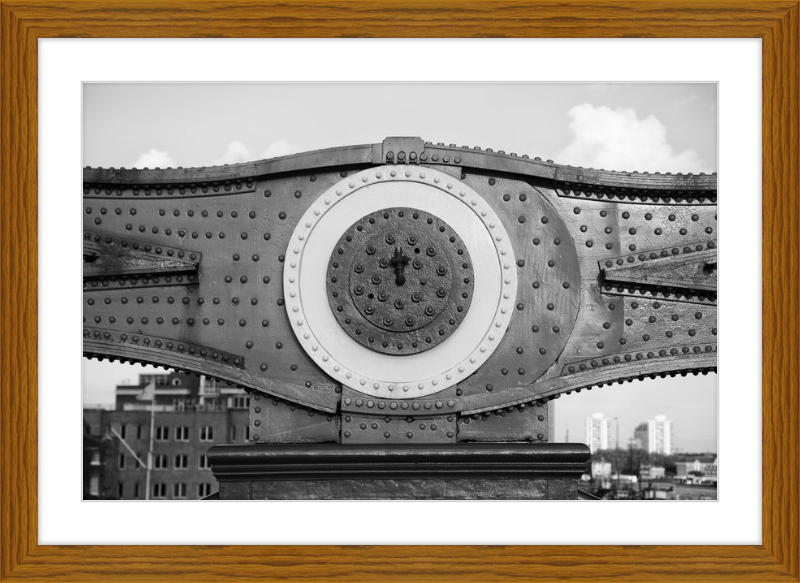 Tower Bridge Support - B&W