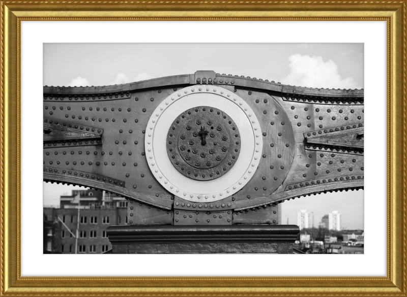 Tower Bridge Support - B&W