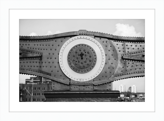 Tower Bridge Support - B&W